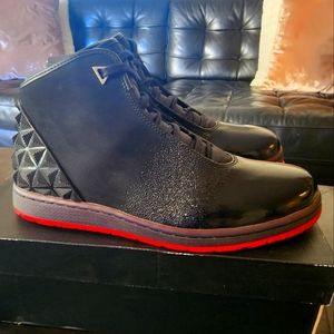 Nike Jordan Instigator "Bred"